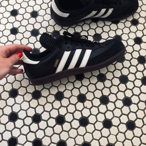 Adidas samba OG.